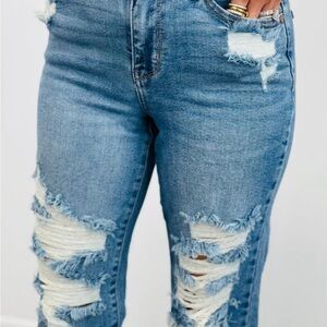 Judy Blue Straight Leg Blue Jeans with Minimal Distressing